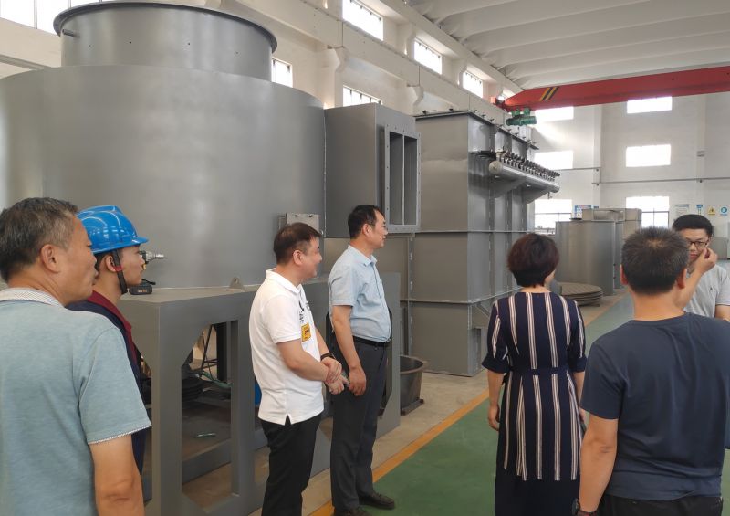 熱烈歡迎區(qū)委領導來我公司視察